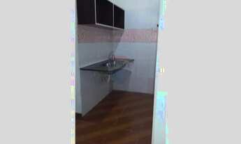 Imagem 5: Salão com churrasqueira pia e balcão