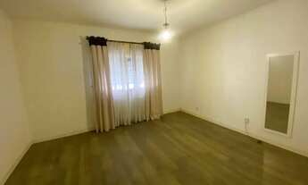 Imagem 2: Imóvel para aluguel possui 200 metros quadrados com 3 quartos