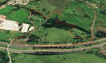 Imagem 2: Área industrial com 700m de frente para a Rodovia Castelo Branco, com 212.000m2, Itu - SP