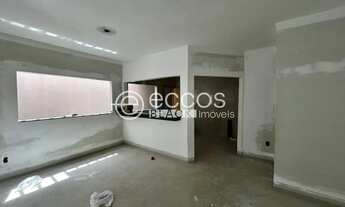 Imagem: Casa à venda, 3 quartos, 2 suítes, 4 vagas