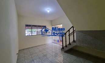 Imagem 2: Aluga-se Sobrado 3 Dorms com Área de Serviço e Churrasqueira - Bosque Dos Eucaliptos