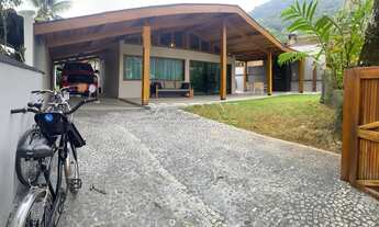 Imagem 2: Linda casa em condomínio, com 4 suítes e varanda gourmet, na praia do Lázaro em Ubatuba!