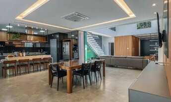 Imagem 3: Alphaville 1 Ponta Negra, Belíssima Casa Duplex Mobiliada com 4 suítes, alto padrão