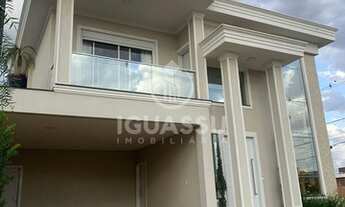 Imagem 4: Sobrado no Condomínio Terras Alphas, 01 Suíte Master, 02 Demi Suítes e um Quart