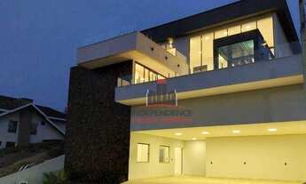 Imagem: Sobrado com 4 suítes, elevador, para alugar