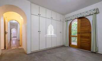 Imagem 7: 220m², 4 dormitórios, 2 suítes, 3 vagas