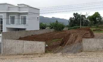 Imagem 3: Terreno com 649m², Rua Fritz Kraemer Neto, Bairro Seminário. Com duas frentes e rua calçad