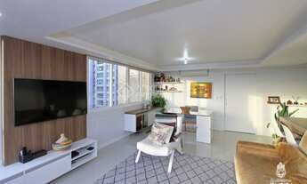 Imagem 6: Apartamento para venda tem 76 metros quadrados com 2 quartos em Passo da Areia - Porto Ale