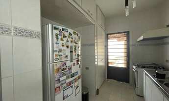 Imagem 5: Prédio Residencial/Comercial, 5 dorm, suíte, sótão, piscina, churrasqueira