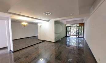 Imagem 3: Apartamento para venda possui 130 metros quadrados com 3 quartos em Tijuca - Rio de Janeir