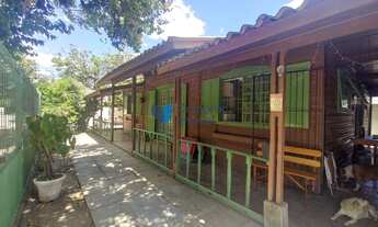 Imagem 2: Terreno de esquina com duas casas no bairro Aberta dos morros / Hípica