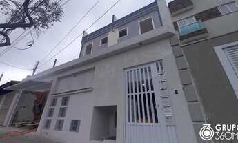 Imagem 2: Cobertura para Venda em Santo André, Vila América, 2 dormitórios, 1 banheiro, 1 vaga