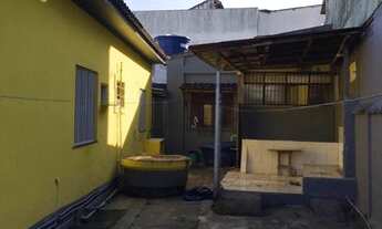 Imagem 6: Vendo, Centro, Residência antiga Toda baixa, 3 qtos, quintal, gar, Macaé/RJ