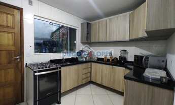 Imagem: Sobrado em Cidade Industrial de Curitiba