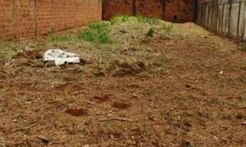 Imagem: Terreno de 400 m. Asfalto. Leblon