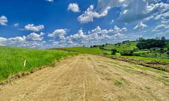 Imagem 6: NazarÃ© Paulista)Proximo ao centro da cidade!