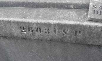 Imagem 3: Jazigo em área nobre - cemitério do Caju-RJ