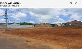 Imagem: Industrial medindo 8 x 20 esquina plano