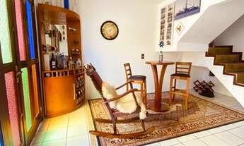 Imagem: EXCELENTE LOCALIZAÇÃO, CASA NO BAIRRO