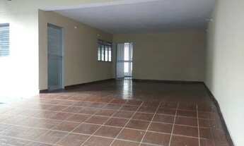 Imagem 3: Casa para aluguel possui 120 metros quadrados com 4 quartos em Jardim América - Goiânia