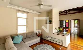 Imagem 2: Casa para Aluguel - Caiçara-Adelaide, 5 Quartos, 300 m2