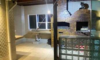 Imagem 3: Italoraul6/ APT De Luxo, Cozinha com móveis requintados, Piscina particular, Permitido ani