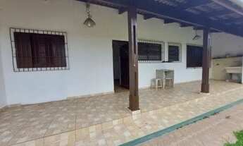 Imagem: Casa com 392 m², possui 2 quartos em Itanhaém/SP