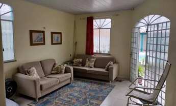 Imagem: )Casa para venda com 180 metros quadrados