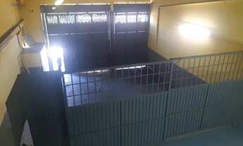 Imagem 5: Galpão de 900m² no Parque Peruche com Doca, copa e espaço para escritório