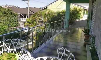 Imagem 2: Encantadora casa com 05 quartos