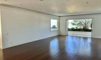 Imagem 3: COBERTURA LINEAR COM VISTA PARA PÃO DE AÇUCAR E CRISTO