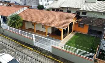 Imagem 4: Casa 4 quartos no centro de piçarras