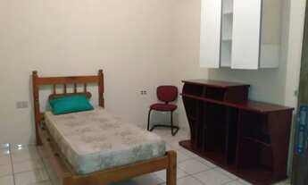 Imagem 3: Quarto individual para rapaz solteiro