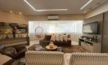 Imagem 4: Apartamento para venda possui 215 metros quadrados com 4 quartos em Jóquei - Teresina