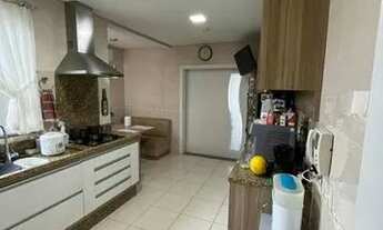 Imagem 6: Casa para venda possui 190 metros quadrados com 3 quartos em Jardim Aeroporto - São Paulo