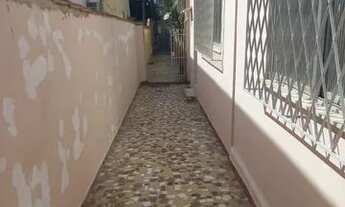 Imagem 2: TODOS OS SANTOS - JORGE ALMIR - ALUGA - CASA - FUNDOS - SOL DA TARDE - 2 QUARTOS - COM VAG