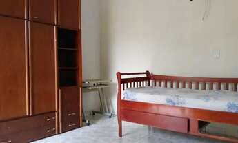 Imagem 4: Quarto individual para rapaz solteiro