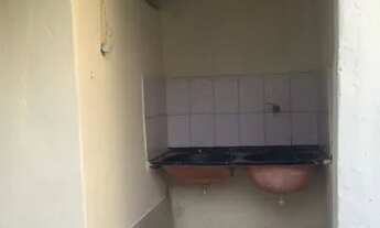 Imagem 3: Alugo barracão 1/4 , sala, cozinha, banheiro, área de serviço