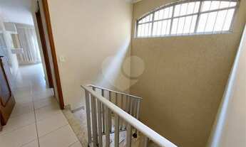 Imagem 5: Sobrado para aluguel e venda tem 250 metros quadrados com 3 quartos