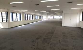 Imagem 3: Conjunto para aluguel com 240 metros, com vão livre, 03 banheiros, copa, ar condicionado e