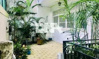 Imagem: Casa em Condomínio - Triplex / Residencial