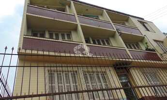 Imagem 2: Apartamento de 2d reformado com pátio