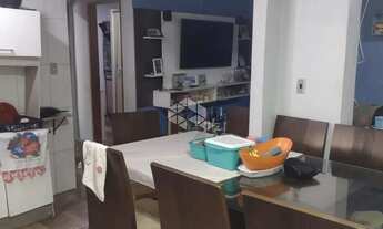 Imagem 3: Casa com piscina, 3 Dormitórios, 2 banheiros, garagem para 3 veículos, no bairro Divina Pr