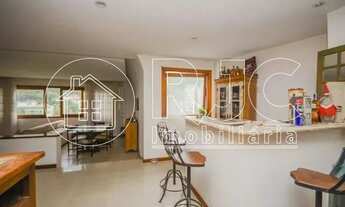 Imagem 2: Imóvel para venda possui 378 metros quadrados com 4 quartos em Laranjeiras - Rio de Janeir