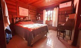 Imagem 6: Sítio Encantador com Área de Lazer Completa