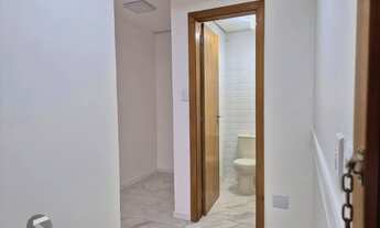 Imagem 7: Sala reformada com box