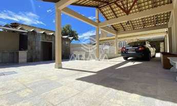 Imagem 4: Casa com 5 Quartos e Piscina para Aluguel, 360m²