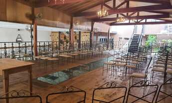 Imagem: Salão Comercial para festas, contando com