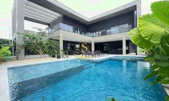 Imagem: Casa finamente mobiliada à venda em Jurerê