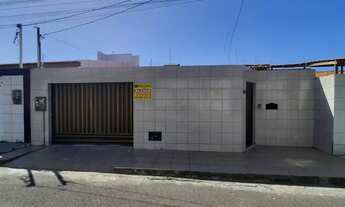 Imagem: CASA COM TRÊS QUARTOS PARA LOCAÇÃO, SITUADA